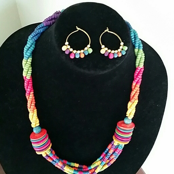 Vintage Wooden Beaded Necklace W/ Earrings - Picture 2 of 5